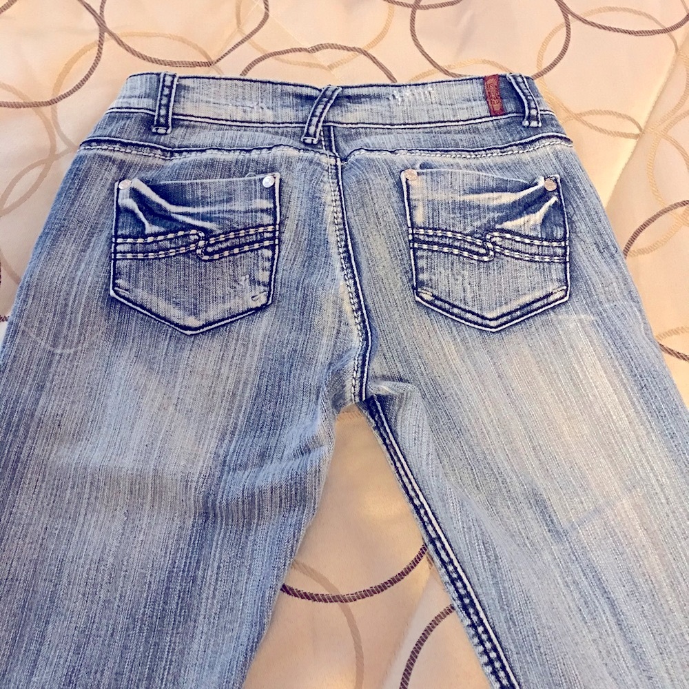 Distressed Denim Jeans - Picture 6 of 6